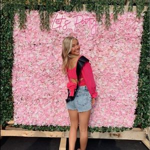 Meet your Posher, Adrianna